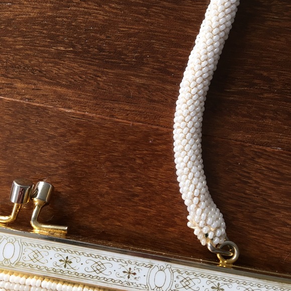 Vintage Needlepoint Tapestry Beaded Hand Bag Purse - Picture 4 of 16